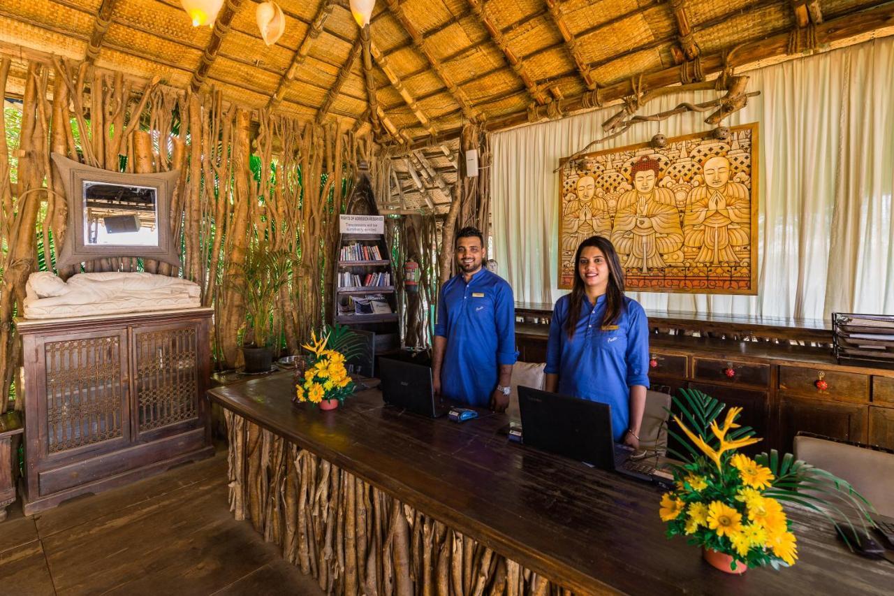Fiesta Beach Resort Baga Esterno foto